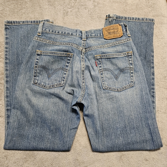 Levi's Women's 514 Slim Straight Denim Jeans Size 27 - Picture 2 of 9